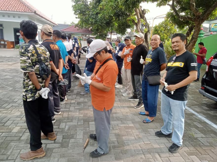 Pasar Pleret Jadi Sasaran Aksi Bersih-Bersih World Clean Up Day, Kapanewon & PemKal Turun Tangan